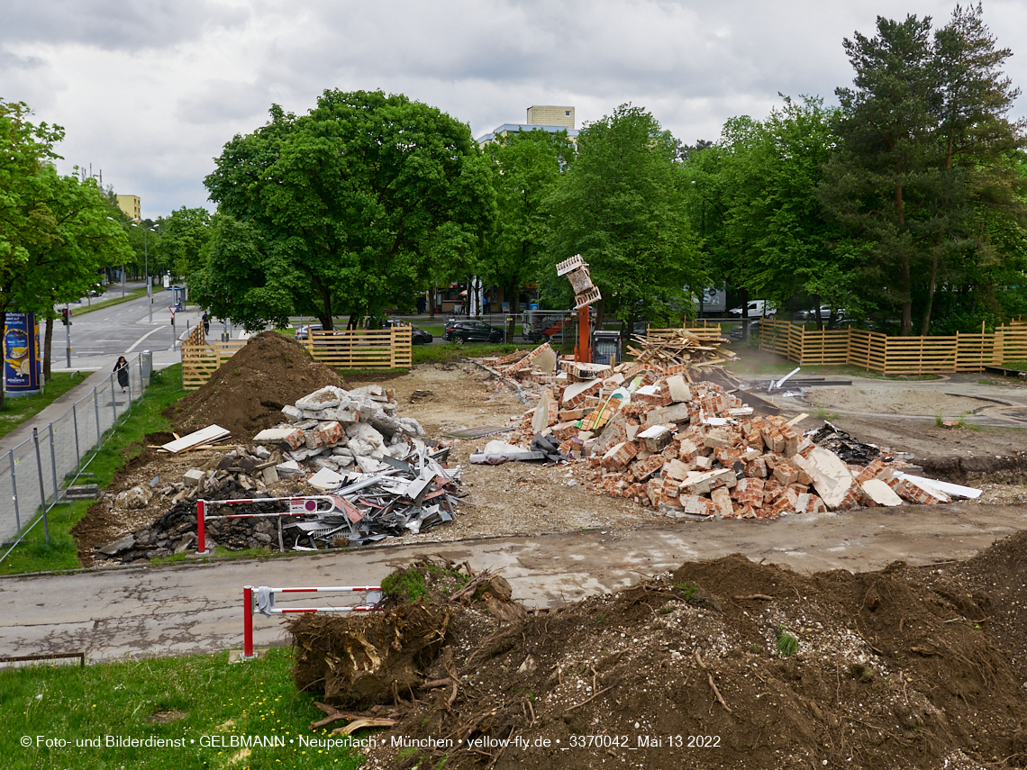 13.05.2022 - Baustelle am Haus für Kinder in Neuperlach